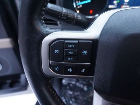 Used 2024 Ford Expedition Max XLT image 22