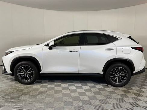 Used 2023 Lexus NX 250 FWD w/ Premium Package image 3