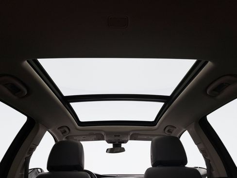 Used 2020 Buick Envision Premium w/ LPO, Interior Luxury Package image 19