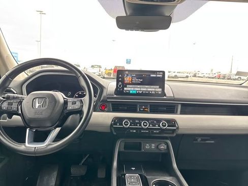 Used 2023 Honda Pilot EX-L image 12
