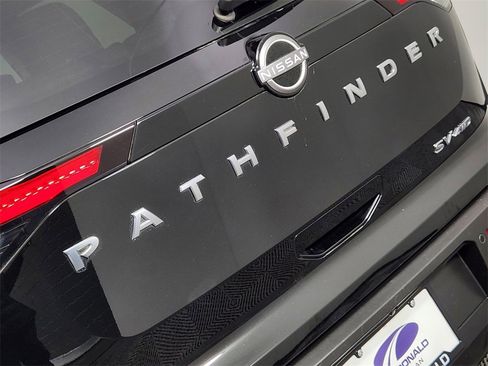 Used 2022 Nissan Pathfinder SV w/ Cargo Package image 8