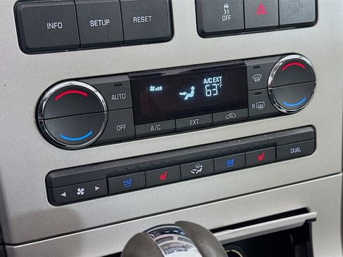 Used 2009 Lincoln MKX 2WD image 23
