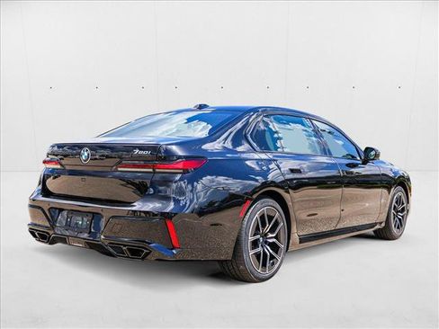 New 2025 BMW 760i xDrive image 5