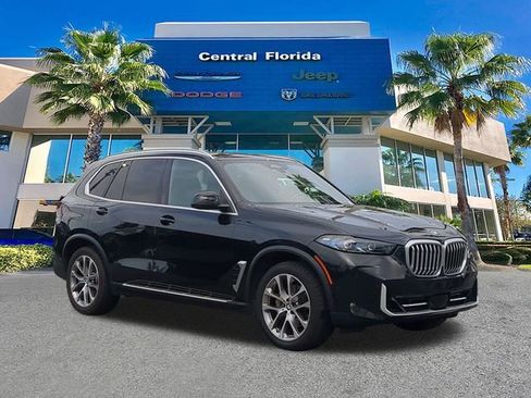 Used 2024 BMW X5 xDrive40i w/ Premium Package image 2