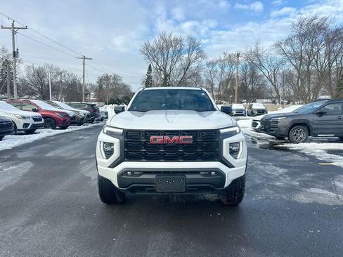 Used 2024 GMC Canyon Elevation w/ Convenience Package image 16