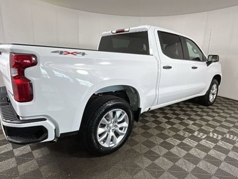 Used 2022 Chevrolet Silverado 1500 Custom AWD/4WD image 3