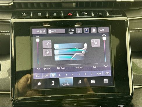 Used 2023 Jeep Grand Cherokee Altitude image 14