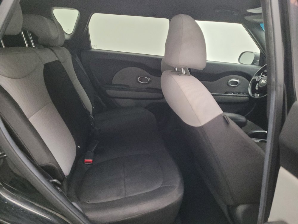 Used 2017 Kia Soul FWD image 19