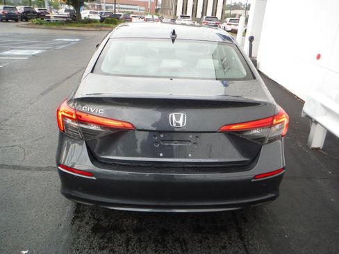 Used 2023 Honda Civic LX image 7