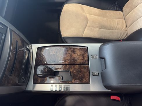 Used 2009 Cadillac XLR V w/ Weather Veil Package RWD image 16