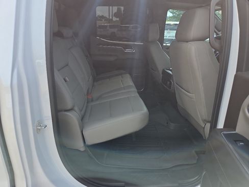 Used 2024 GMC Sierra 1500 SLT AWD/4WD image 14