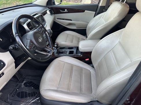 Used 2016 Kia Sorento EX w/ EX Premium Package image 14