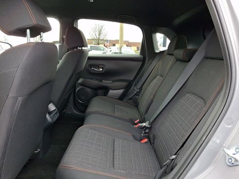 Used 2025 Honda HR-V Sport image 10