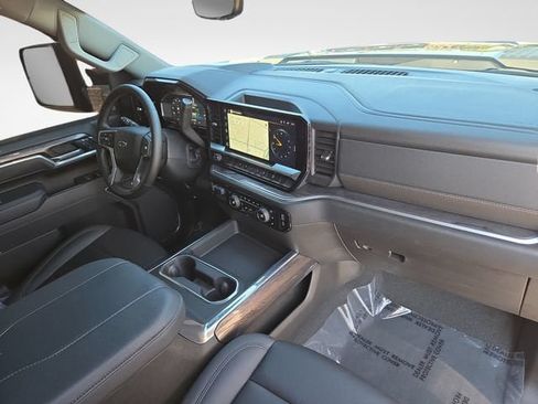 Used 2025 Chevrolet Silverado 2500 LTZ w/ LTZ Plus Package AWD/4WD image 33