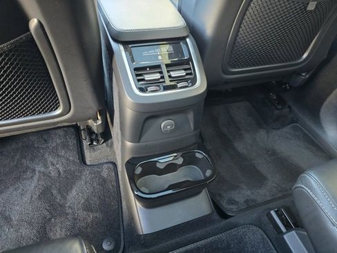 Used 2022 Volvo XC90 T8 Inscription image 38