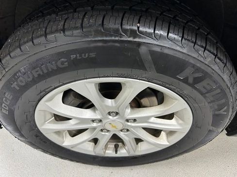 Used 2019 Chevrolet Equinox LT image 9