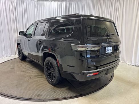 New 2026 Jeep Grand Wagoneer Limited AWD/4WD image 42