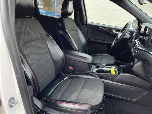 Used 2023 Ford Escape ST-Line w/ Tech Pack #1 AWD/4WD image 35