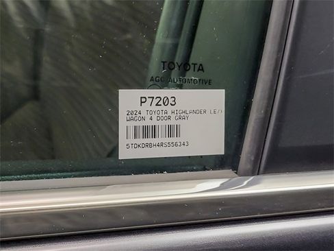 Certified 2024 Toyota Highlander LE image 30