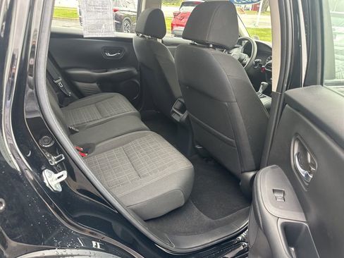 Used 2023 Honda HR-V LX image 31