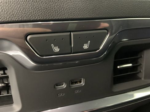 Used 2025 GMC Sierra 1500 Denali w/ Technology Package image 21