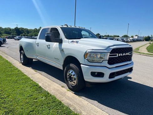 Used 2024 RAM 3500 Big Horn w/ Sport Appearance Package AWD/4WD image 2