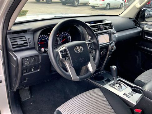 Used 2014 Toyota 4Runner SR5 image 36