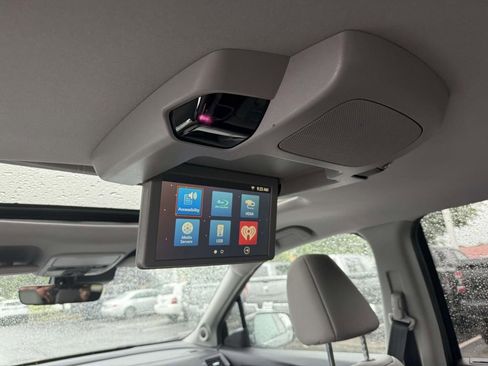 Used 2019 Honda Pilot Touring image 35