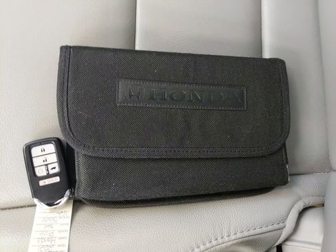 Used 2021 Honda Pilot Touring image 34