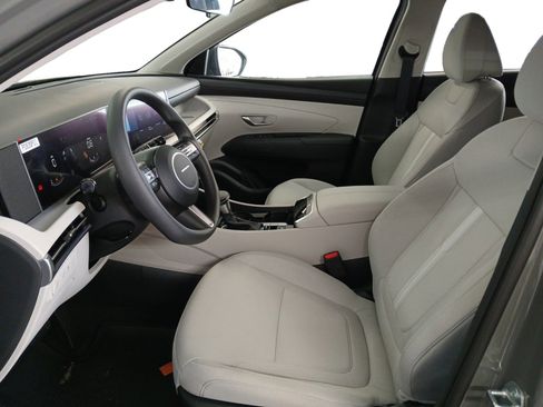 New 2025 Hyundai Tucson SEL image 9