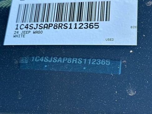 Certified 2024 Jeep Wagoneer L 4WD image 29