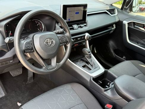 Used 2025 Toyota RAV4 XLE FWD image 11