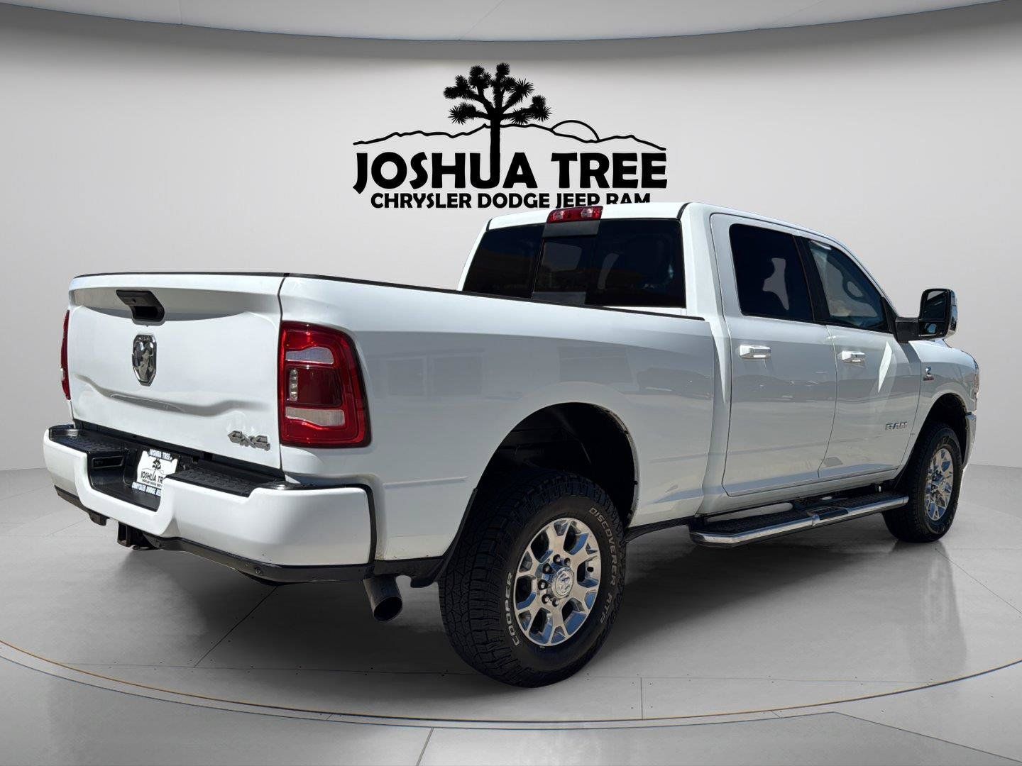 Used 2024 RAM 2500 Laramie AWD/4WD image 7