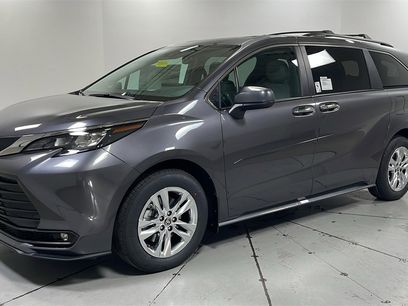 New 2025 Toyota Sienna XLE
