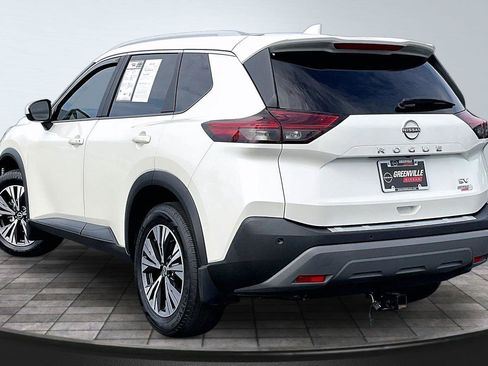 Certified 2023 Nissan Rogue SV w/ SV Premium B Package FWD image 3