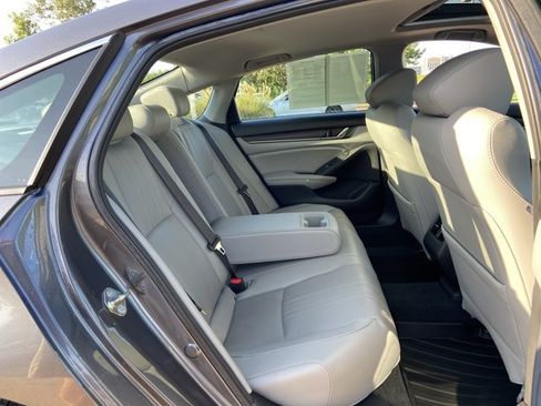 Used 2020 Honda Accord Touring image 14