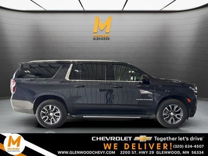 Used 2022 Chevrolet Suburban LT w/ Luxury Package