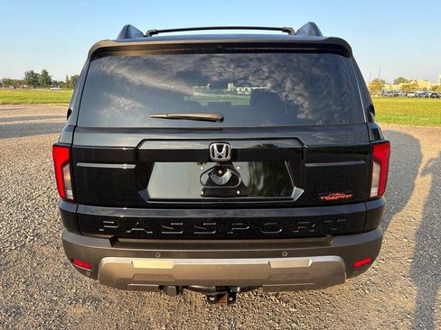 Used 2026 Honda Passport TrailSport image 9