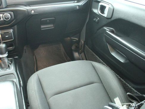 Used 2020 Jeep Gladiator Sport w/ Quick Order Package 24S image 16