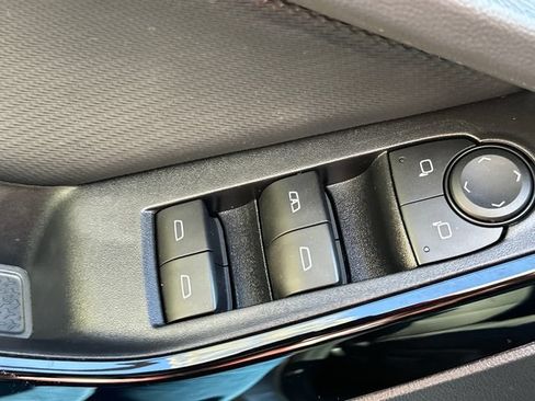 Certified 2025 Chevrolet Equinox LT AWD/4WD image 25