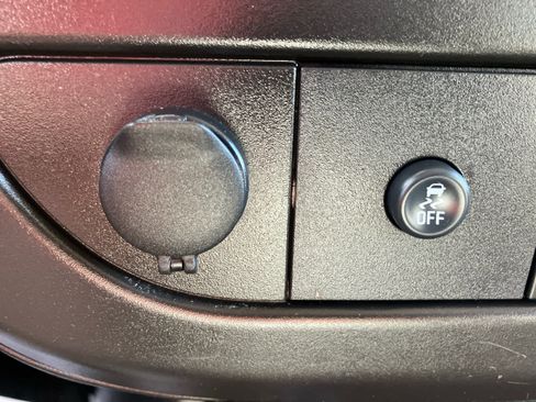 Used 2021 Chevrolet Express 2500 w/ Driver Convenience Package image 23