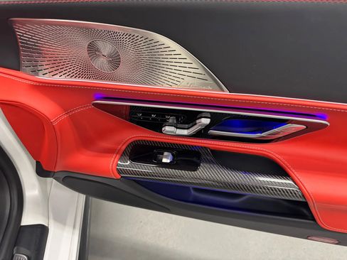 Used 2022 Mercedes-Benz SL 63 AMG SL 63 Touring Roadster 2D image 36