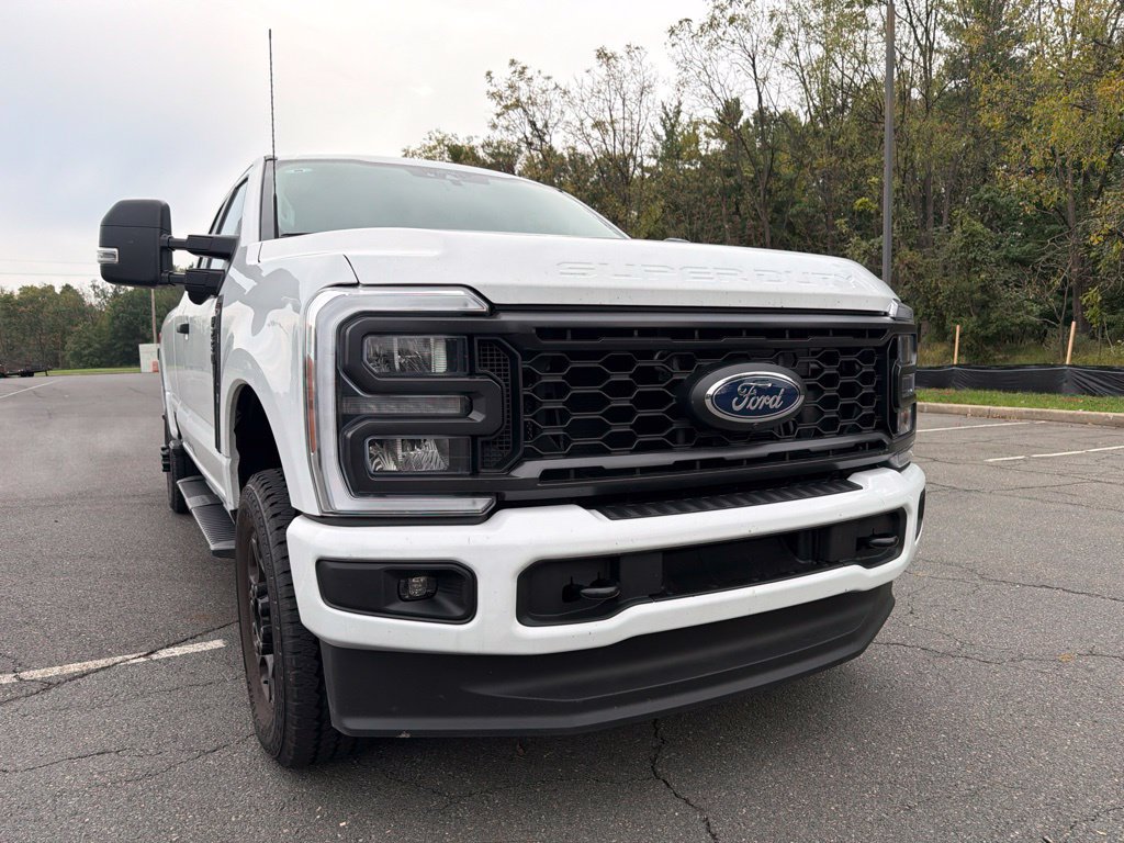 Used 2025 Ford F250 XL w/ STX Appearance Package AWD/4WD image 2