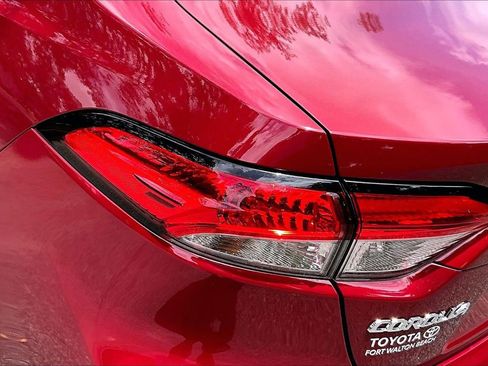 Used 2025 Toyota Corolla LE FWD image 20