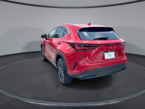 Used 2025 Lexus NX 250 FWD w/ Towing Package (2000 Lbs) image 10