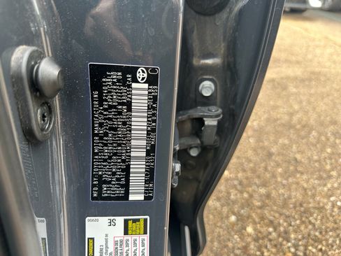 Used 2024 Toyota Corolla LE FWD image 7