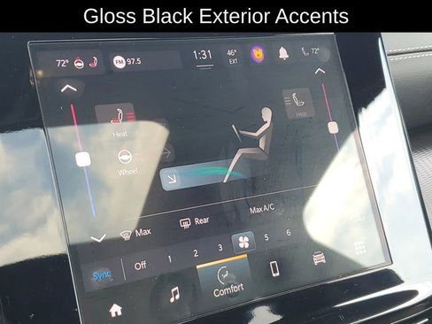 Used 2023 Jeep Grand Cherokee Altitude AWD/4WD image 16