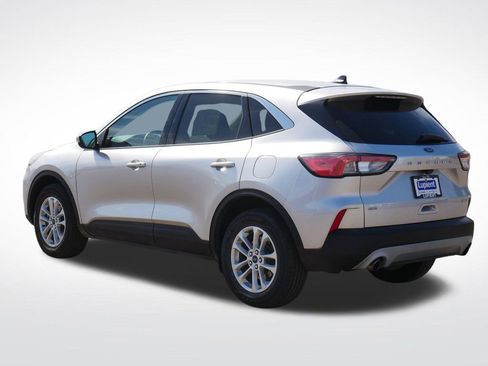 Certified 2020 Ford Escape SE image 4