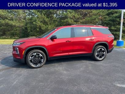 New 2027 Chevrolet Traverse LT w/ Sun and Wheel Package