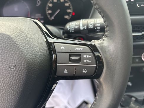 Used 2024 Honda HR-V EX-L image 23